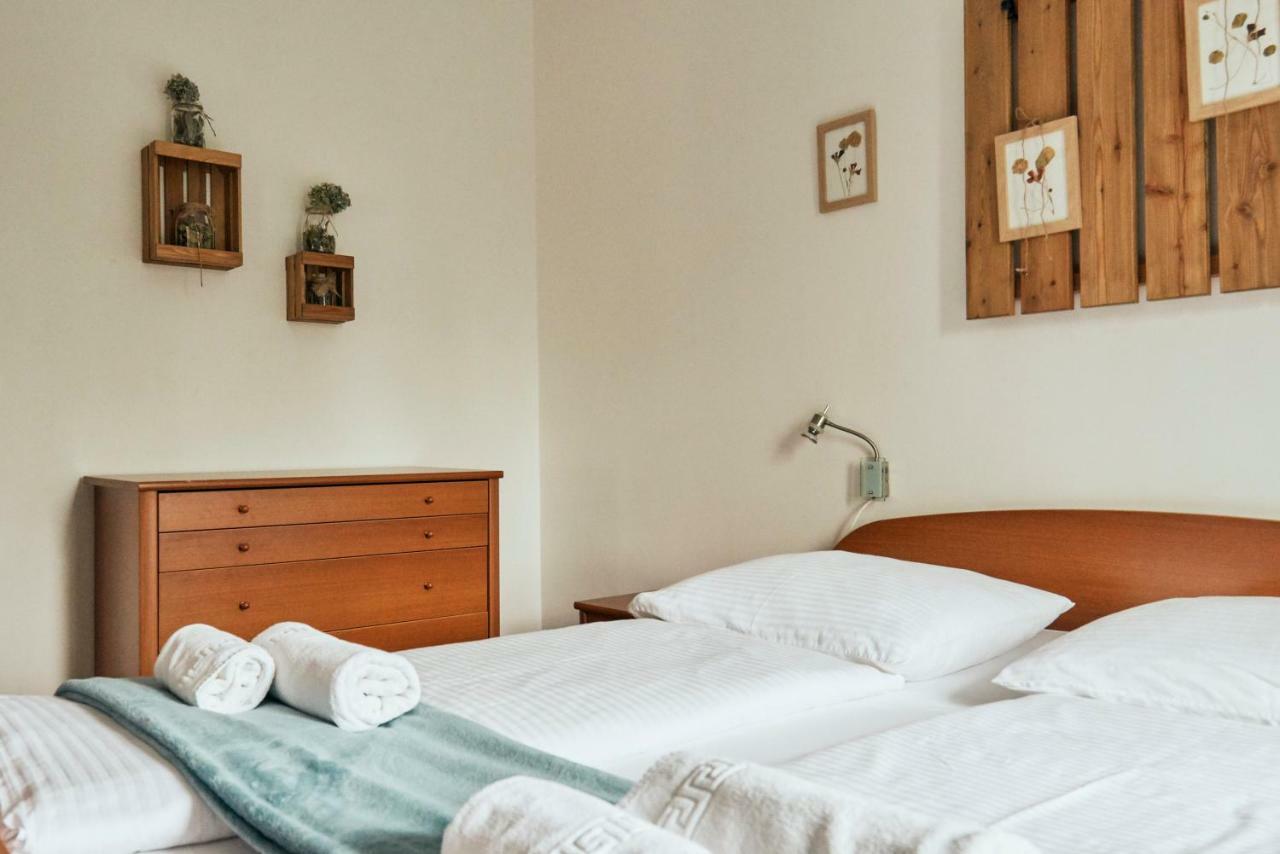 Rooms & Restaurant Ostarija Dolenjske Toplice Dış mekan fotoğraf